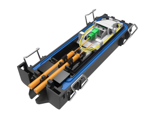 Novux SRC50 muffe med orange kabler monteret