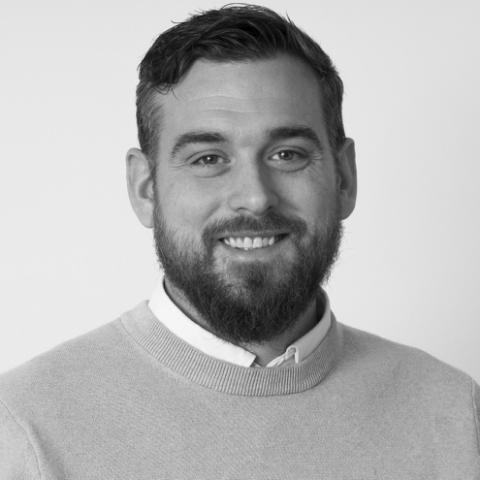 Niklas Helmer Larsen