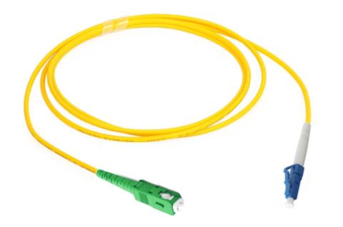 CommScope Patchkabel LC/UPC - SC/APC Simplex 9/125µm 2M G657.A 1,7mm