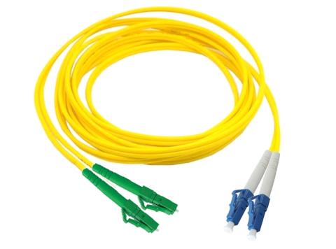CommScope Patchkabel LC/APC - LC/UPC Duplex 9/125µm G657.A1 LSZH 1,7mm tuned 10M