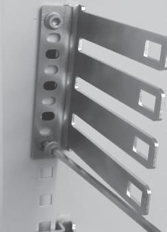 CommScope FACT Monteringsbeslag til 4 FACT moduler i 19". Inkl. møtrikker og tilbehør