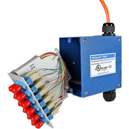 DIN Space - SNAP Patchpanel 12x LC multimode OM3 50/125µm Aqua adaptors