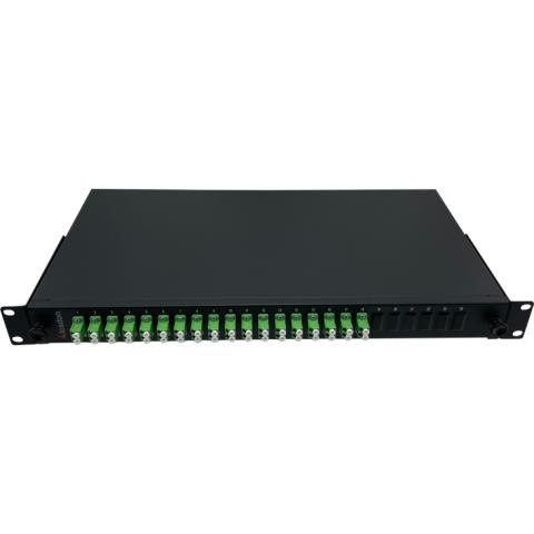19" Panel LC/APC monteret med 18 stk. duplex adaptorer og 36 stk. pigtails 9/125µm inkl. splidsekassette, søm 1HE