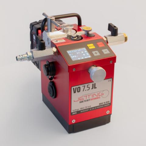Jetting V0-7.5 blæsemaskine til kabel 0,8-7,5mm og rør 3-16mm. Inkl. 2x batteri 18V/5Ah, oplader samt 3 drivhjul.