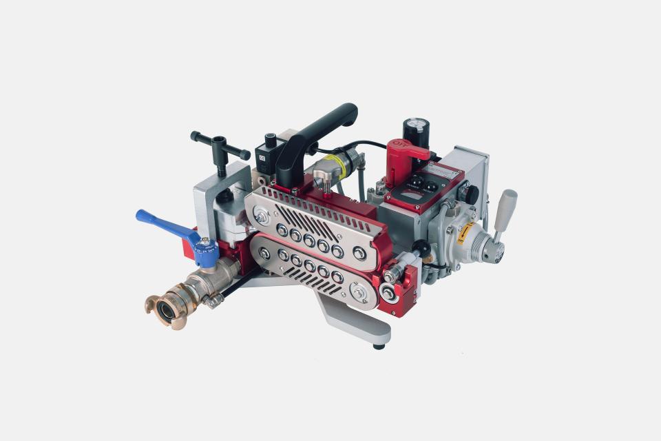 Jetting V2 blæsemaskine med joystick controller forberedt til logger. 2,4-16mm, rør 7-50mm. 550N. V2 leveres med Ductlube, Service Kit samt Transportkasse med laserskåret skumindlæg