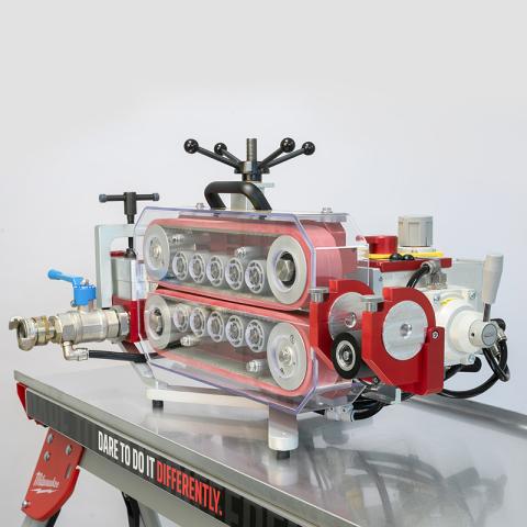 Jetting V3 blæsemaskine med joystick controller. Kabel 4-40mm. Rør 10-63mm. 1800N. Inkl. Ductlube, pneumatikolie og service kit. Leveres i Transportkasse med laserskåret skumindlæg