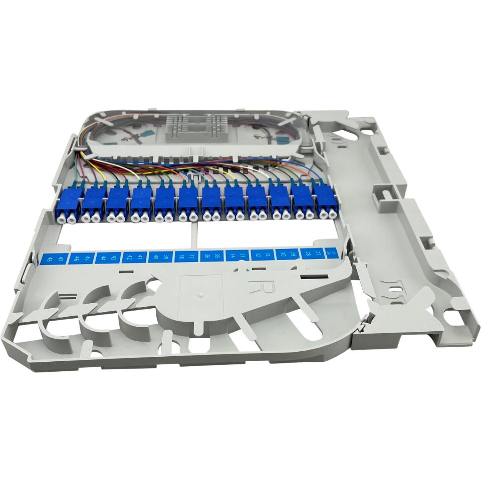 CommScope FACT 2 kort à 24F LC/UPC (i alt 48F) Farvede pigtials EIA/TIA 598. Patchkabler ud højre