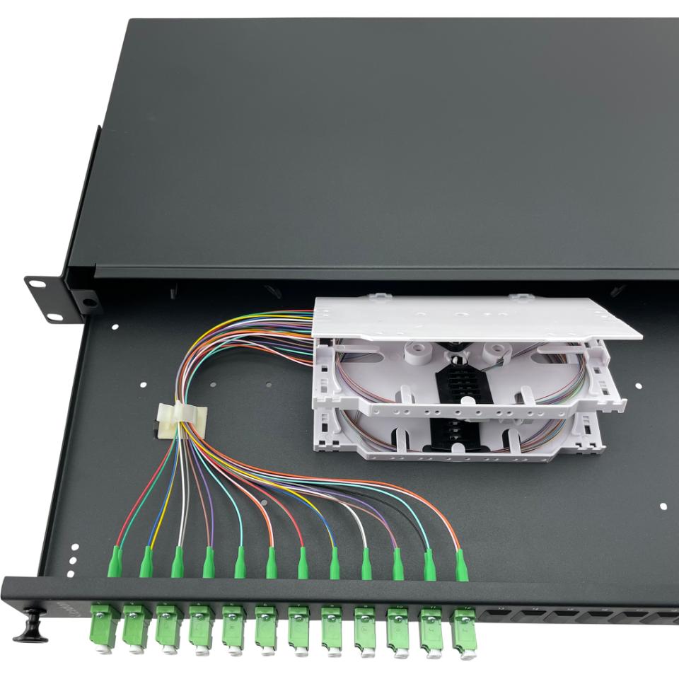 ECS 19 ODF Fiberpanel 1He 12xLC/APC Duplex SM - komplet (Pre fix)